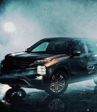 Stage 3 SP Studio — авто‑зйомка з драматичним світлом