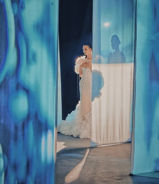Carfelli wedding dresses | Зйомка кліпу Київ оренда | Павільйон для зйомок | Як знімають кліп | Де відбувалися зйомки кліпу | Оренда знімального павільйону Київ | Де знімають кліпи Київ | Оренда локації для зйомок кліпу | Зйомки кліпів у Києві