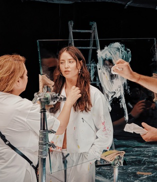 DOROFEEVA, крапають, Дорофеева, клип, making-of, Backstage, фото, как снимали клип, черный павильон, павильон для сьёмок,