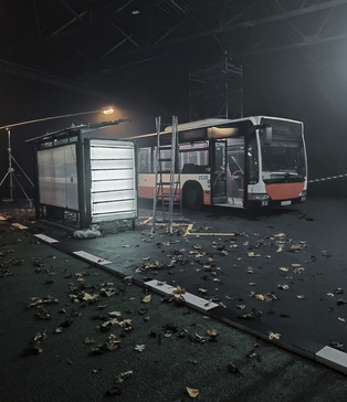 Побудована автобусна зупинка з освітленням у павільйоні SP Studio Київ