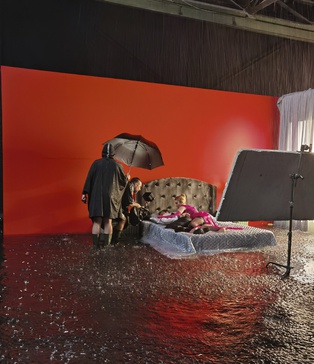 павільйон для кінозйомок з дощем | rain effect studio Kyiv | artificial rain filming Kyiv | controlled rain stage rental