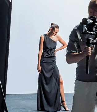 GASANOVA | NYFW 2022 | SS23 | gasanova brand | гасанова | BACKSTAGE | фото зі зйомок кліпу | Зйомки кліпу Київ | Павільйон для зйомок | Як знімають кліп | Де знімають кліпи Київ | Локація для кліпу