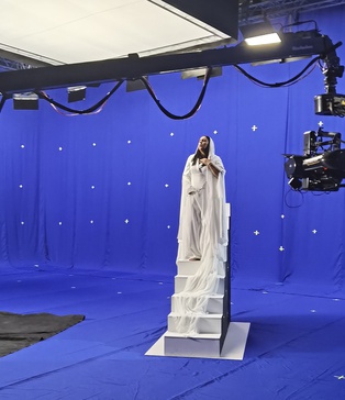 Підвісна система освітлення — Fresnel, Softbox, трекінг‑сітка на хромакеї, SP Studio Київ