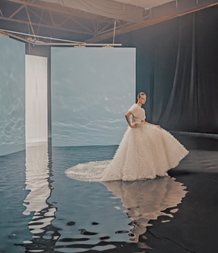 Студія з водою Київ | фотосесія у студії з водою | аквастудія Київ | вода фотостудія | дощ фотостудія київ | фотостудія з аквазоною | оренда аквастудій (аквазон) у Києві | Мокра студія
