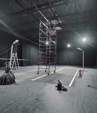 Локація для зйомок авто: будівництво декорації американського хайвею в студії