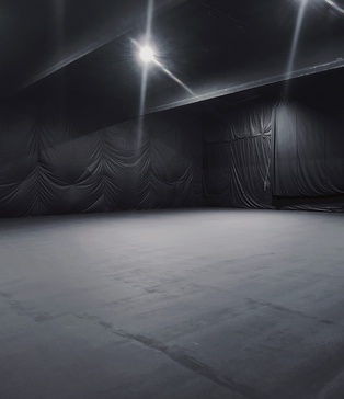 Автомобільна фотостудія | Studio for car photography Kyiv