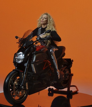 Зйомка транспорту в павільйоні