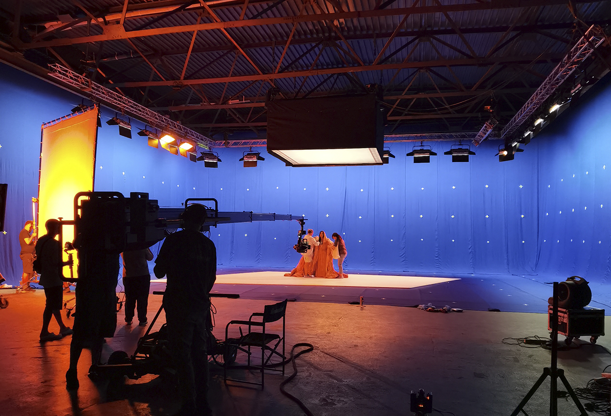 професійний-Chroma-Key-для-зйомок-кліпів-з-VFX-Jamala-QIRIM