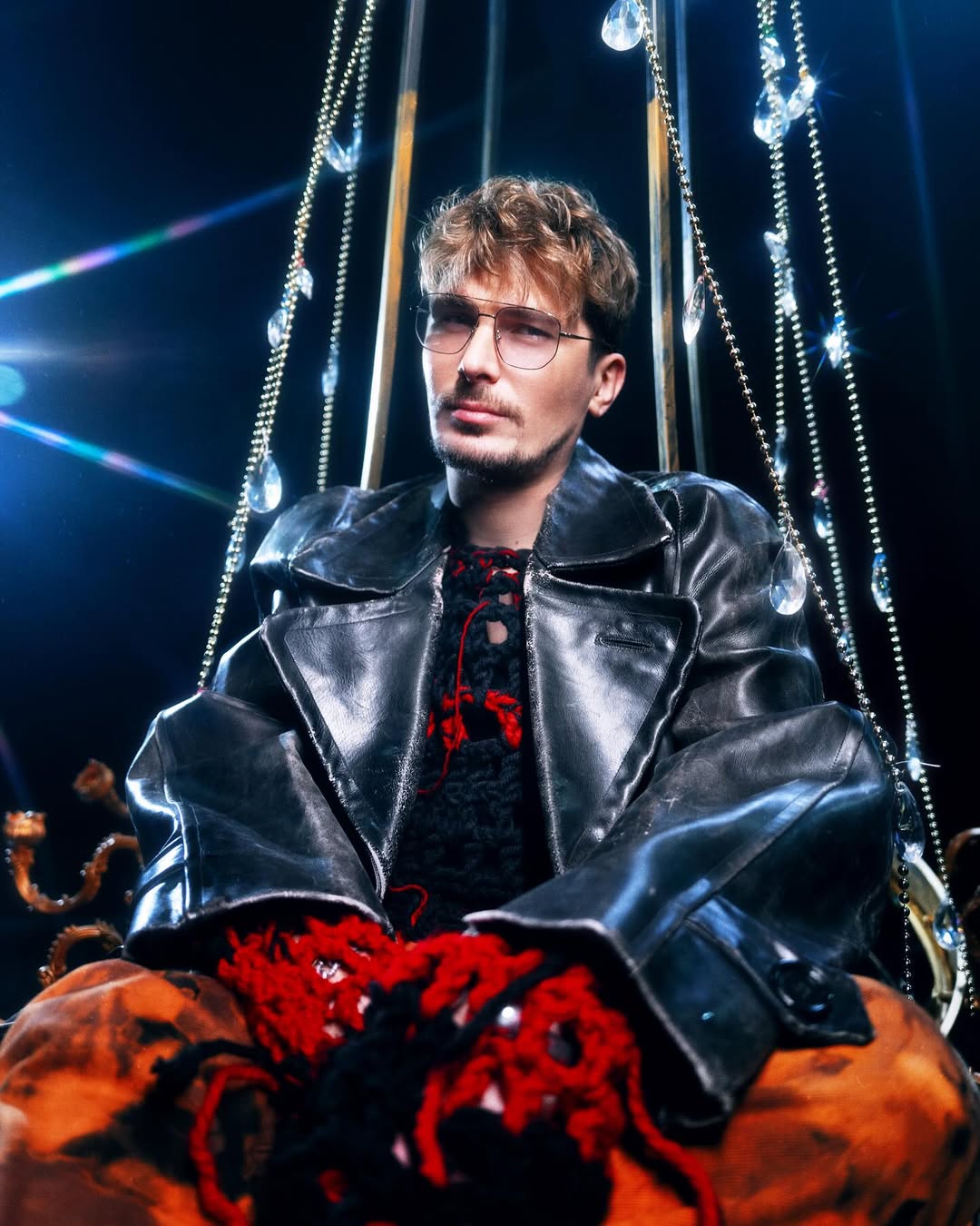 POSITIFF у нуарній стилістиці: використання контрастного освітлення та глибоких тіней у SP Studio