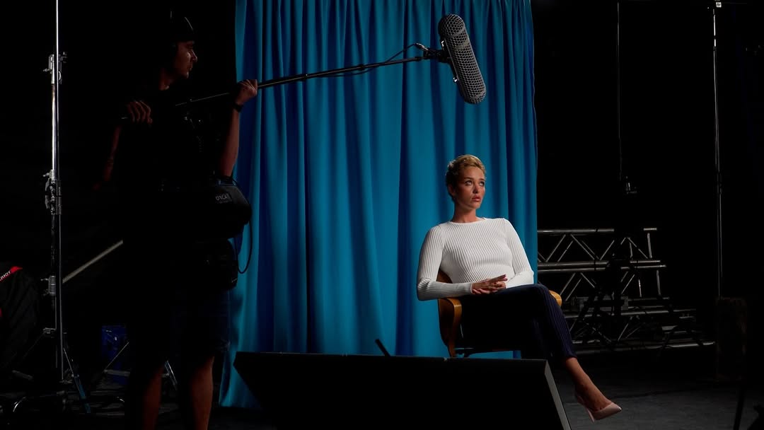 бекстейдж зйомки бренду VOVK у Stage 3 Darkness| чорна циклорама для фото зйомок Київ