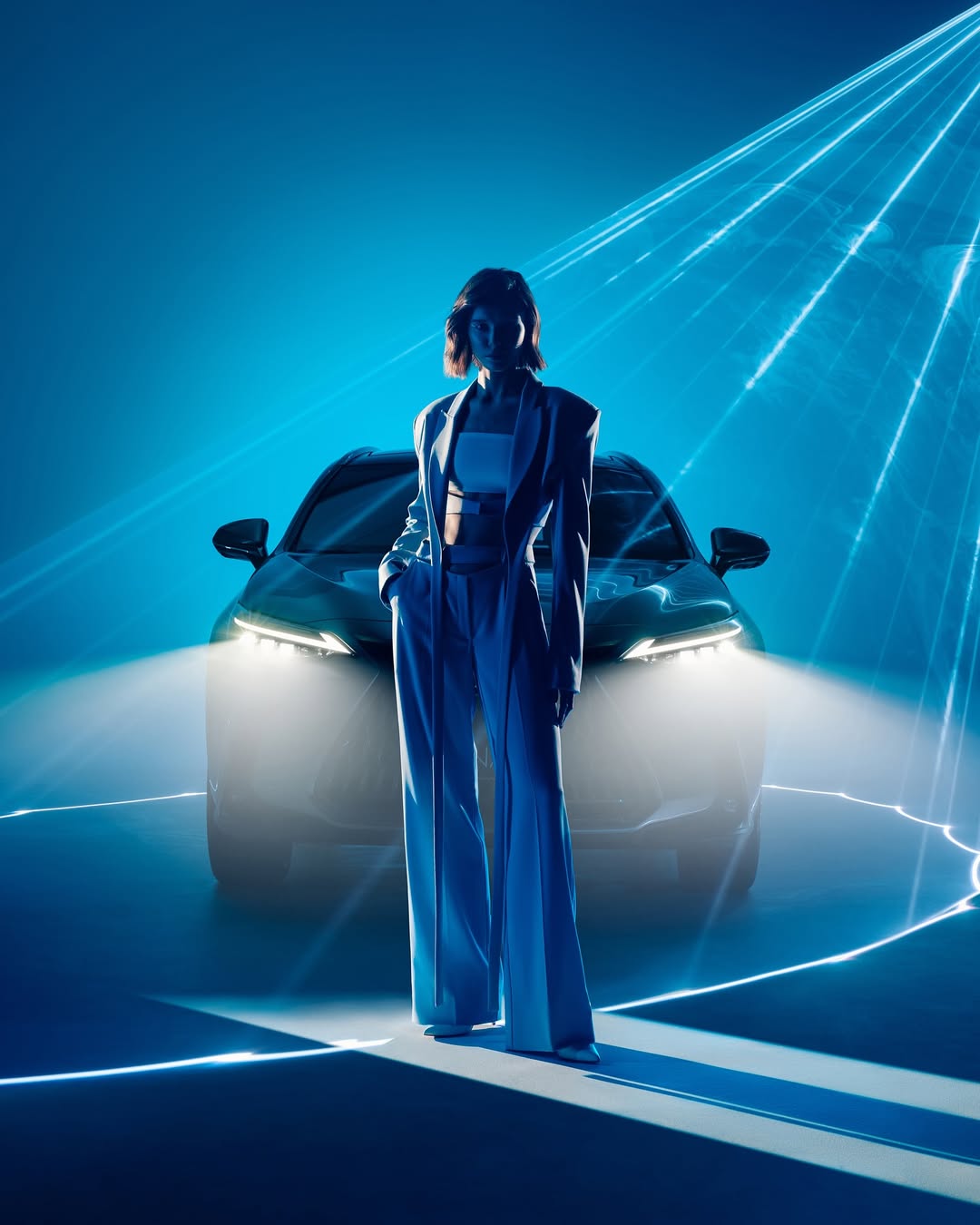 Автомобільна зйомка Lexus NX 350h у Stage 3 Darkness: преміальний кейс