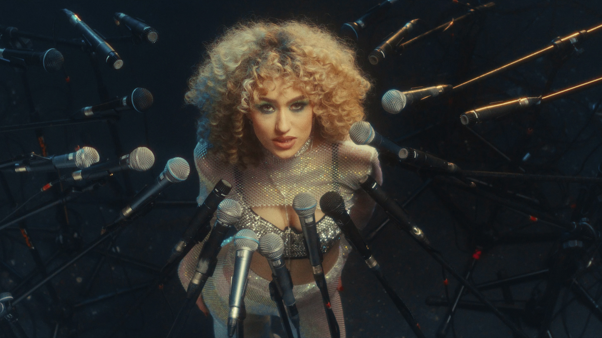 УЛЯНА ШУБА — ЧОРНЕ НЕБО