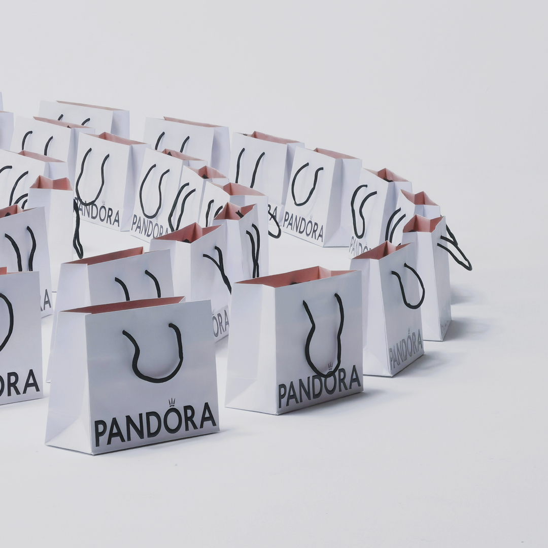 PANDORA | фотостудия циклорама киев | студия циклорама киев | фотостудия киев циклорама | черная циклорама киев | циклорама хромакей | циклорама студия | циклорама фотостудия