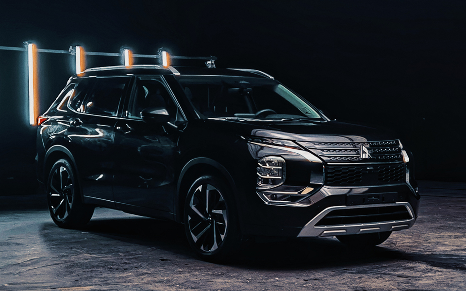 Mitsubishi Outlander PHEV 2023 | Съемка автомобилей в павильоне | Автомобиль в фотостудии | Съемка авто в студии | Съемочный павильон Киев | Съемка автомобилей | Съемочный павильон с возможностью съемки автомобилей