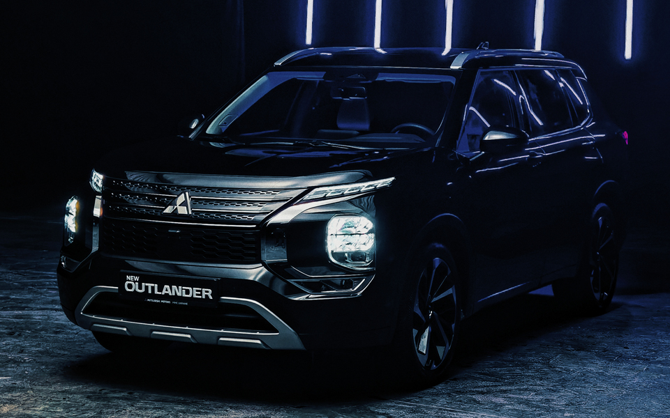 Mitsubishi Outlander PHEV 2023 | Знімальний павільйон із можливістю зйомки автомобілів | Фотостудія для авто | Фотостудія для зйомки автомобілів |