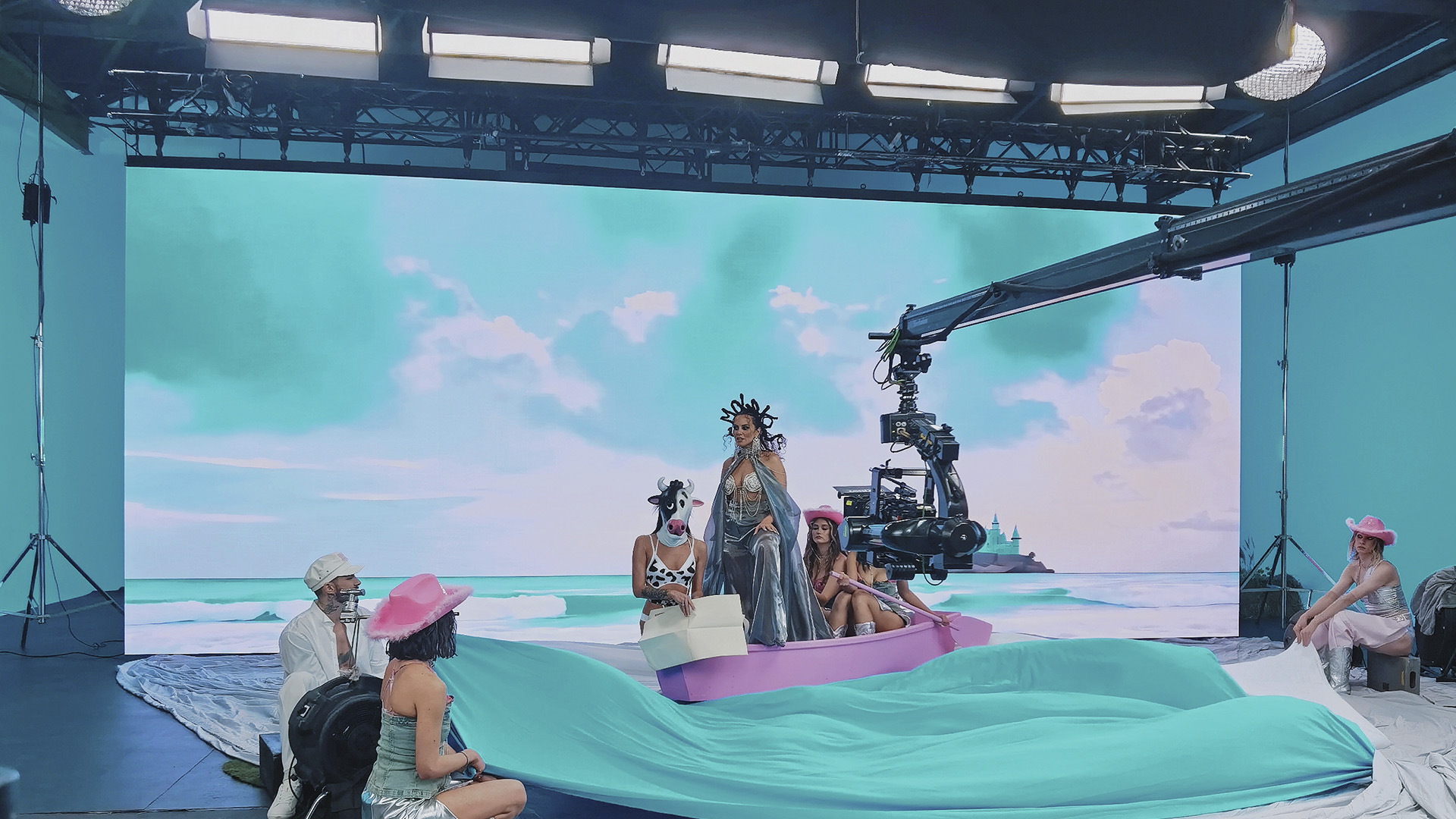 Локація для зйомок кліпів Stage 3 Darkness: масштабні декорації та світло