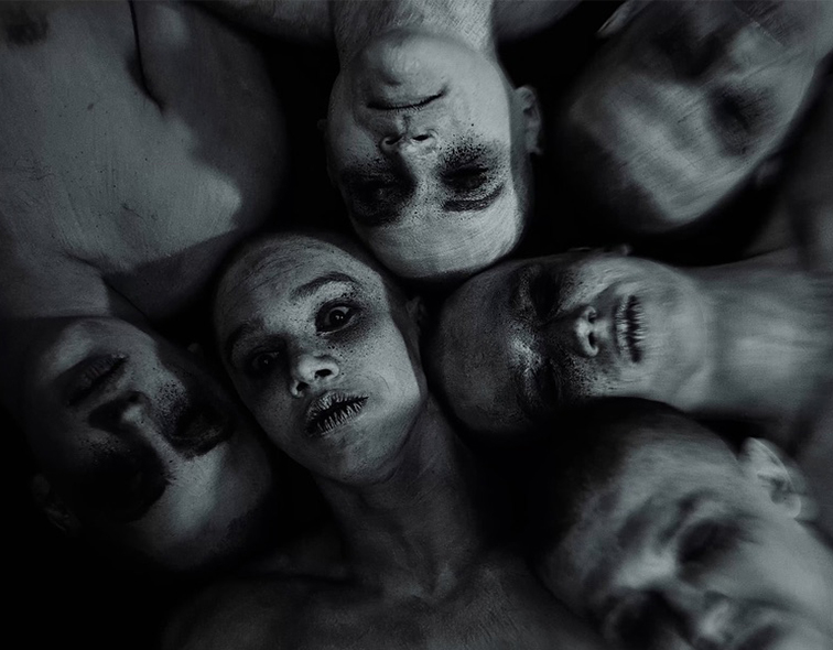 зйомка-в-чорній-студії-HELL-ON-Preparation-for-the-Ritual-Occult-Music-Video-оренда-студії-для-зйомок-кліпа