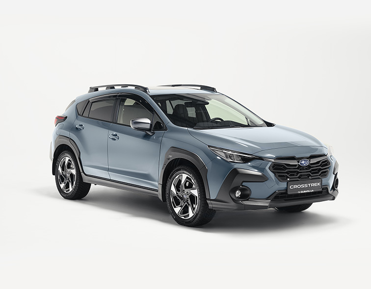 Автомобільні зйомки в павільйоні | Subaru CROSSTREK на білому фоні