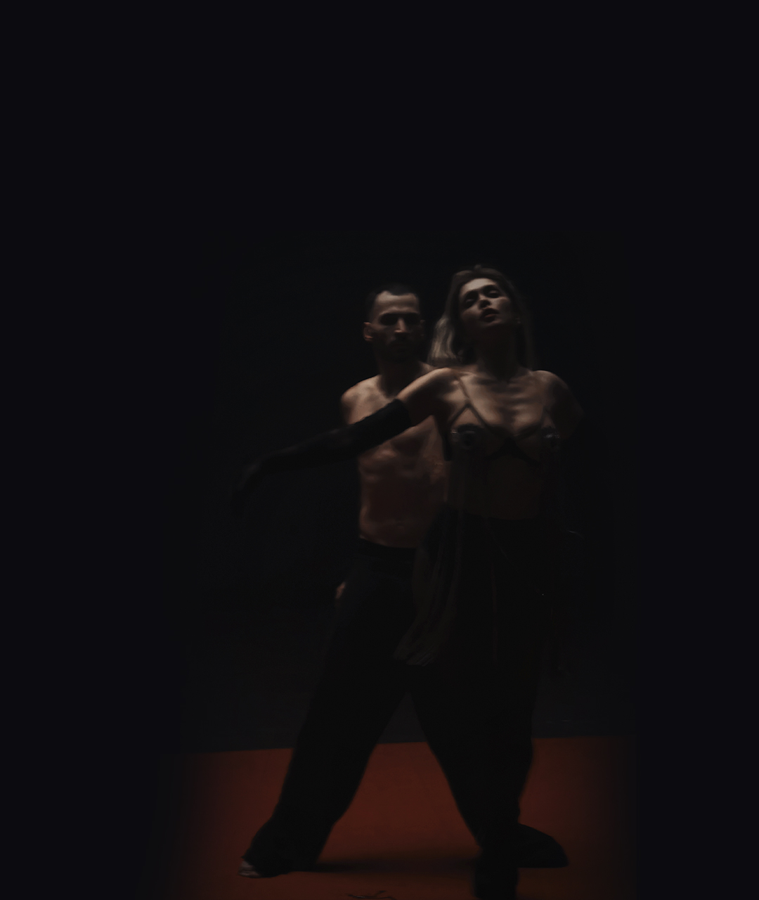 VIRA Зупини, Віра Брежнєва кліп 2024, Іван Фролов дизайн, Stage 1 Black,