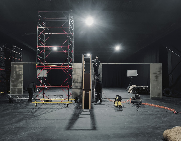 художній департамент MATERIA та будівництво декорацій для зйомок кліпів та реклами в Києві | художник постановник Свиридов Юрій