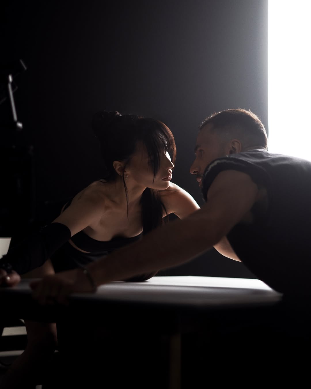 Режисер Роман Шпарук на знімальному майданчику в SP Studio