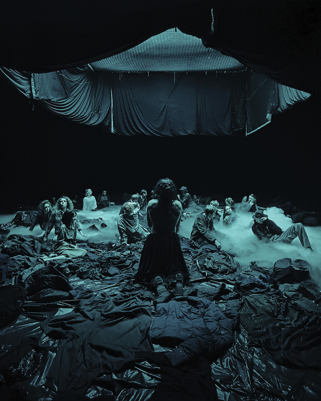 Харфанг-зйомка-в-чорній-студії-Вишневе-знімальний-павільйон-Артур-Лерман-режисер