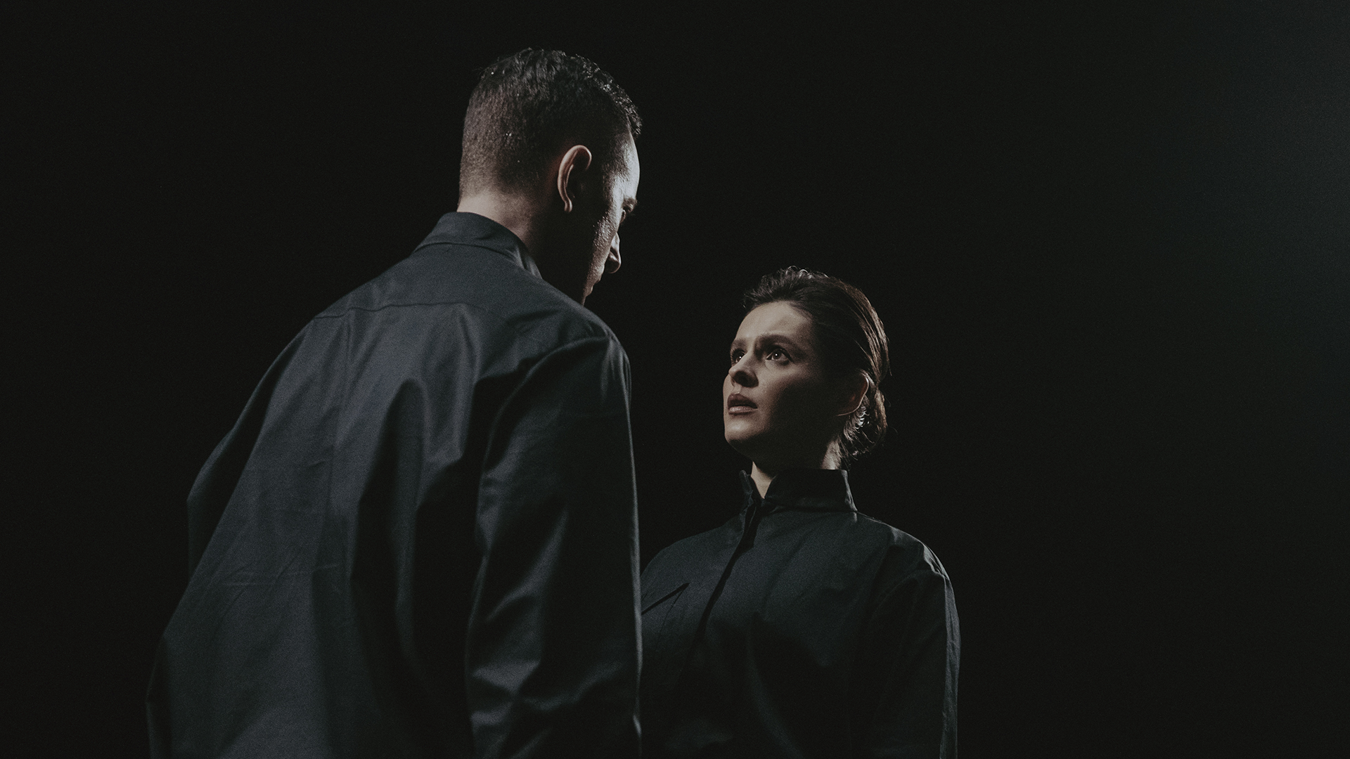 Зйомка сцени з левітацією — механіка тросів, DMX‑контроль світла, павільйон SP Studio, зимова зміна