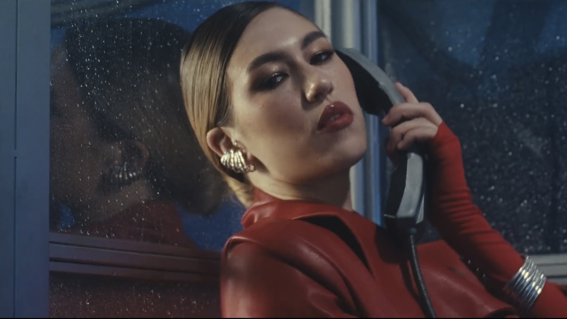 УЛЯНА ШУБА — ТАКСІ