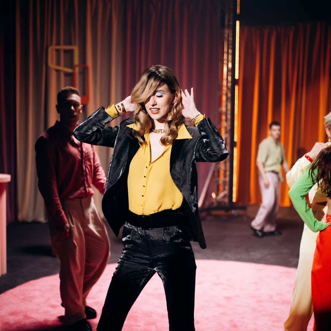 Використання ARRI SkyPanel для зйомки в чорному павільйоні