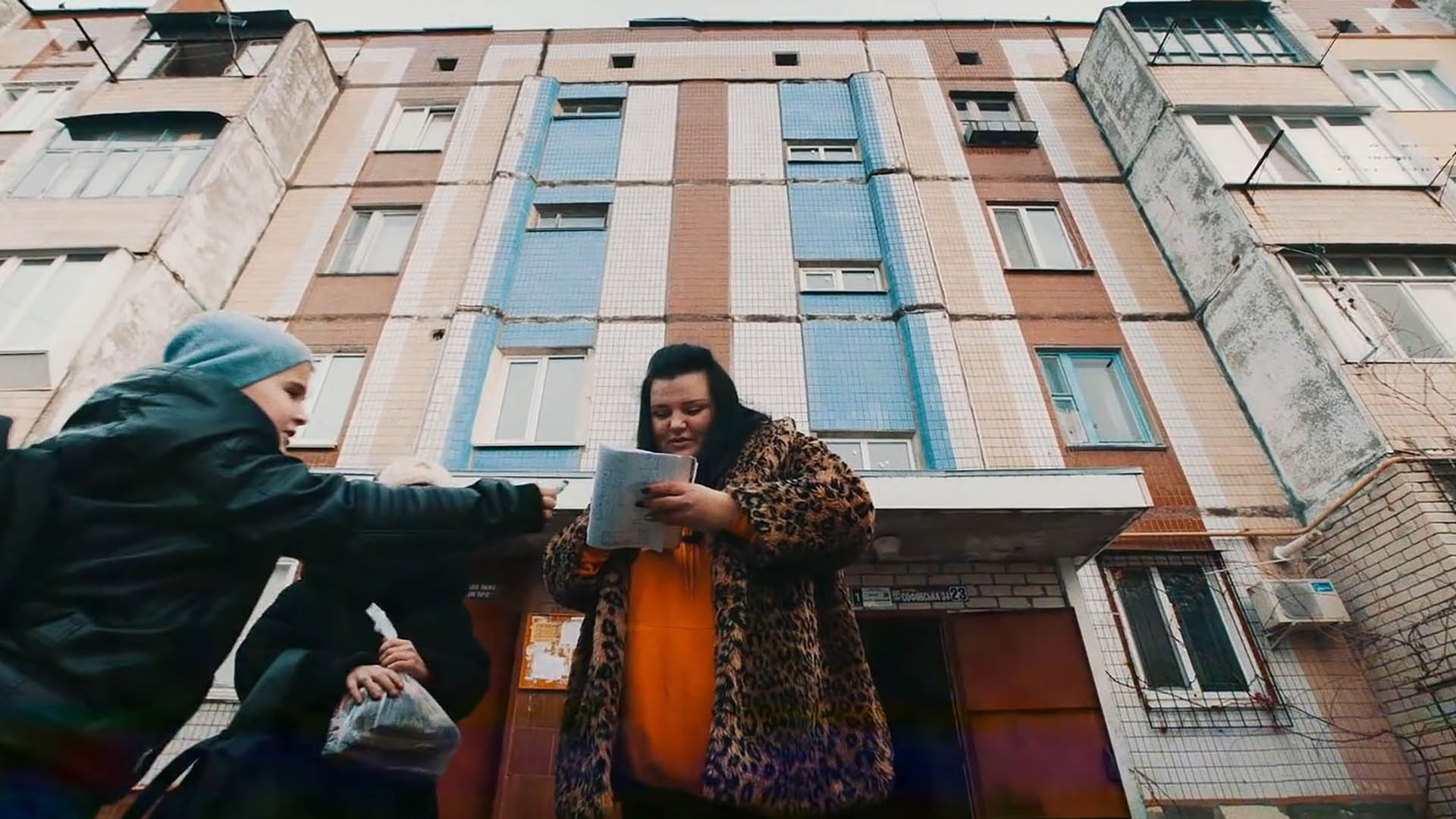 Alyona Alyona | Джамала | Зйомка кліпу Київ | Павільйон для зйомок | Як знімають кліп | Де відбувалися зйомки кліпу | Оренда знімального павільйону Київ | Де знімають кліпи Київ | Оренда локації для зйомок кліпу | Зйомки кліпів у Києві | Зйомки в Києві |