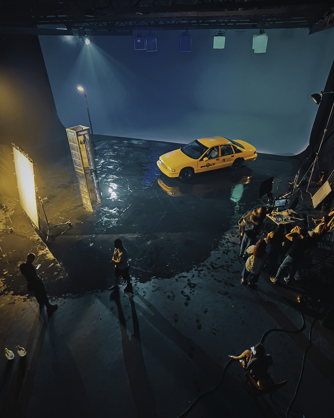 Велика-студія-з-циклорамою-Київ-Оренда-для-фотозйомки-автомобілів-в-Києві-біла-циклорама-оренда-SP-Studio-Kyiv