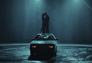 Зйомка з водою та штучний дощ у студії | зйомка з автомобілем в студії з водою  | Зйомка кліпу з штучним дощем в студії | оренда студії з водою Київ