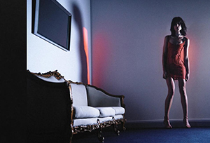 фото-зйомка-в-басейні-студія-з-водою-для-бренду-LNME-фотограф-Artem-Plutalov-fashion-зйомка-з-водою-Київ-lbkproduction